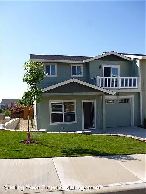 290 Dunthorpe Dr photo 1