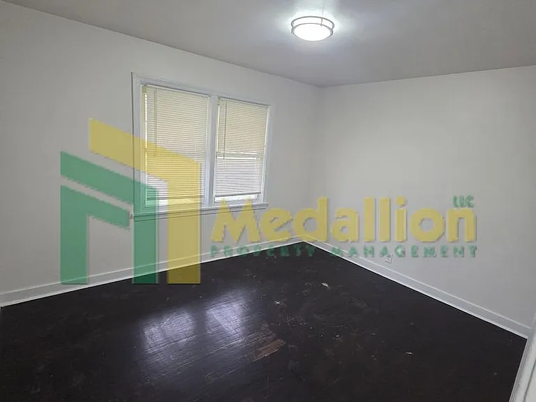 9312 S Peoria St — Photo 7