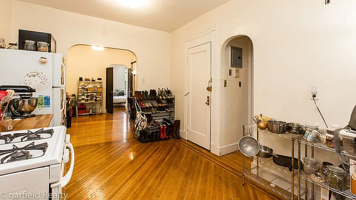 Rented by Garfield Realty  | media 17