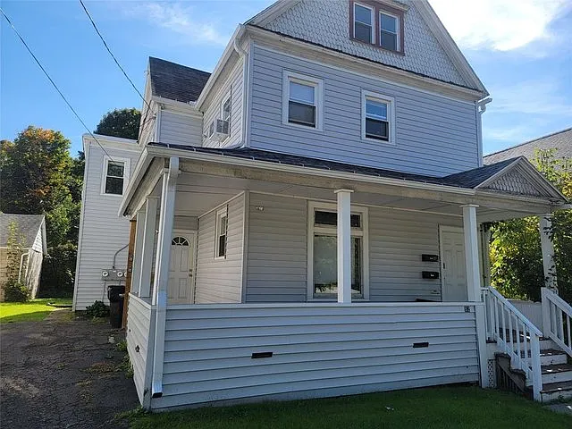62 Conklin Ave