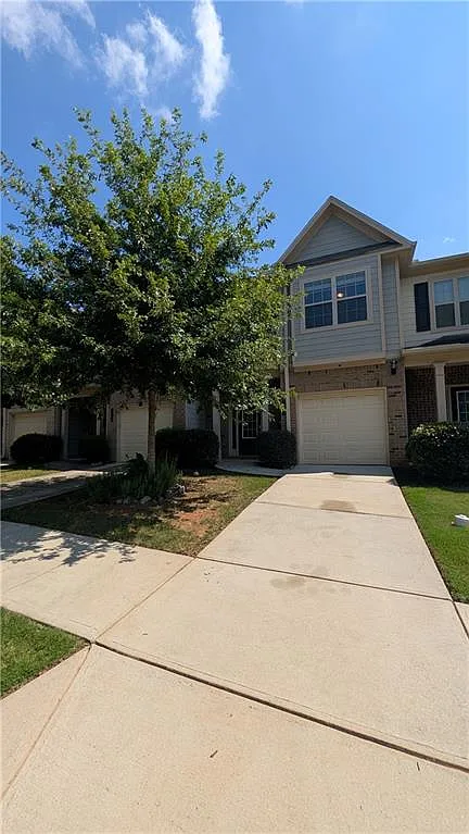 2 bed, 4.0 bath, 1617 sqft, $2,495 — Photo 3