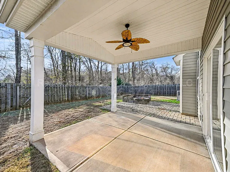 149 Kingston Dr — Photo 35