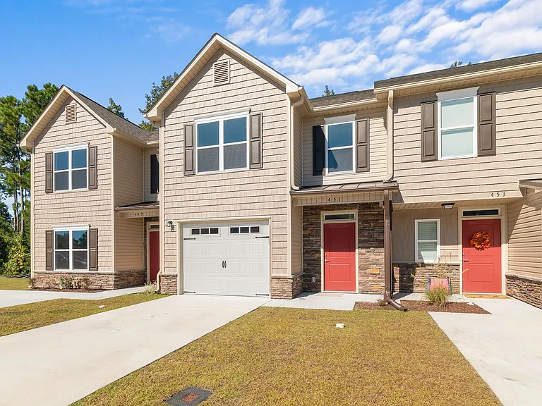 451 Sullivan Loop Rd — Photo 3