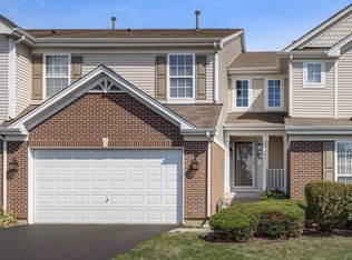 2709 Lorraine Cir, Geneva, IL 60134