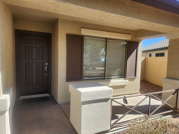 3rd image of 11126 W Wilshire Dr