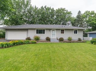 16645 Flagstaff Ave, Rosemount, MN 55068