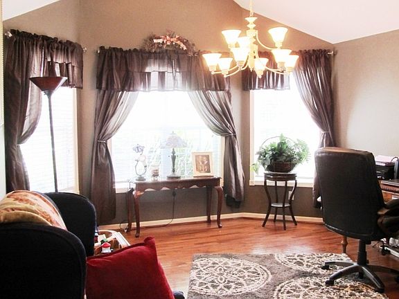 Formal Dining