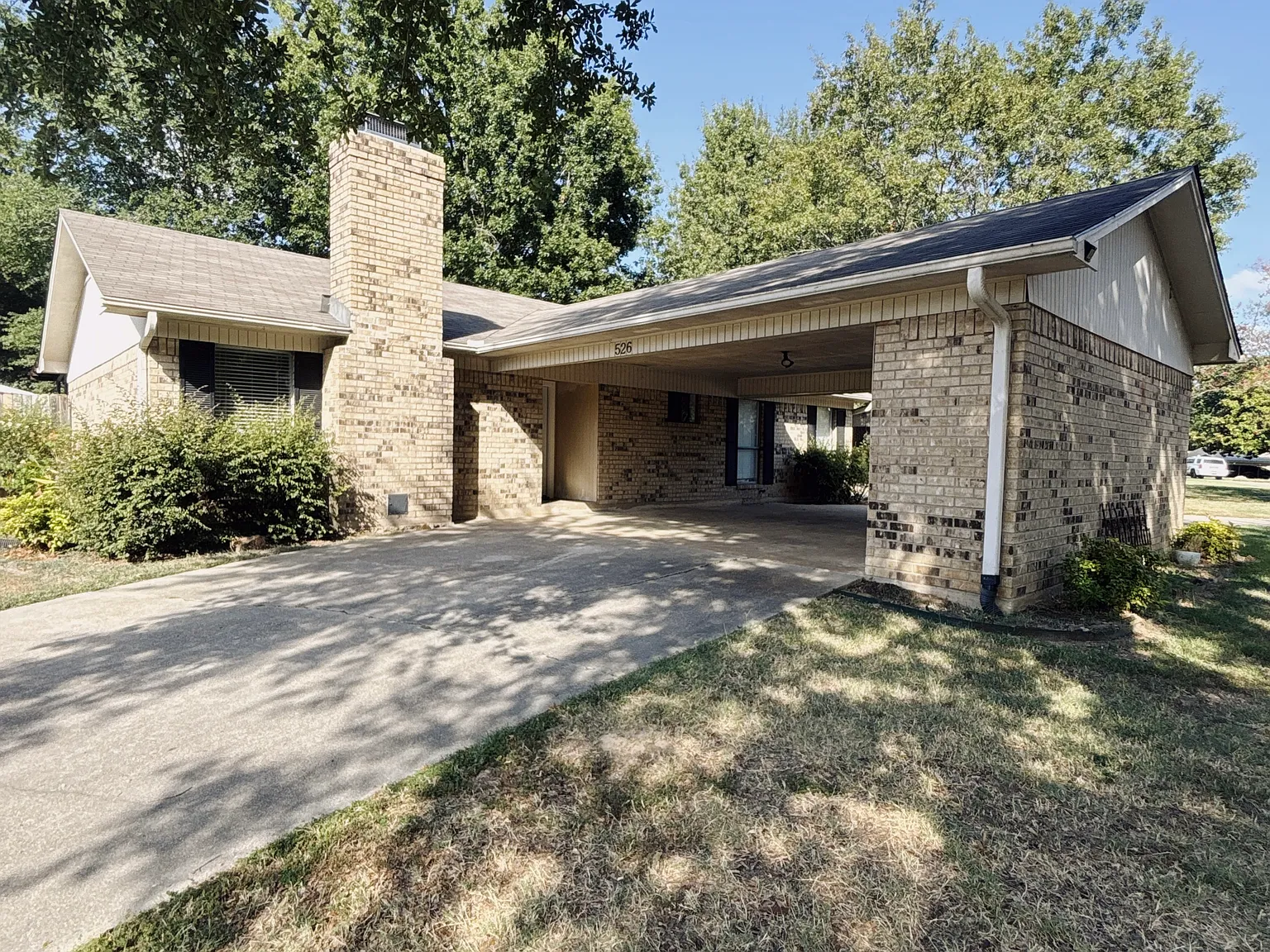 3 bed, 1424 sqft, $1,650 — Photo 1