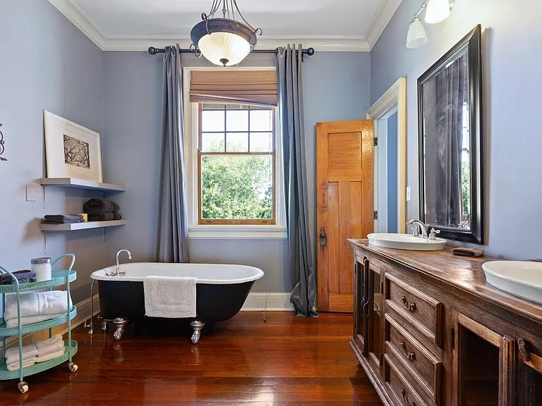 1806 Robert St — Photo 10