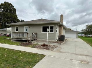 205 S 2nd St, Plainview, NE 68769