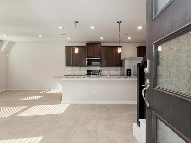 1520 Parkland Oak Dr — Photo 5