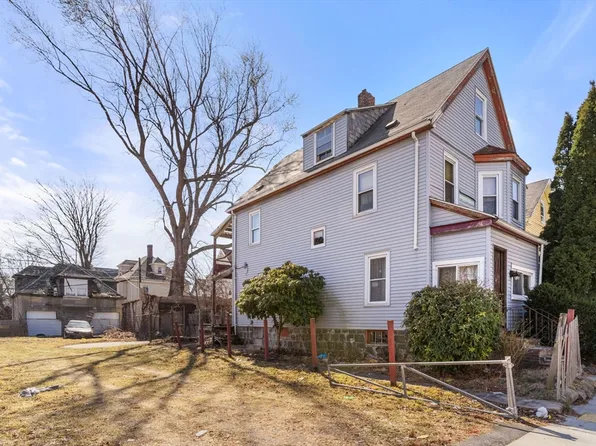 101 Dakota St, Dorchester, MA 02124