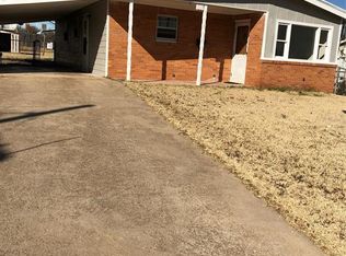 717 E New Mexico Ave, Sweetwater, TX 79556