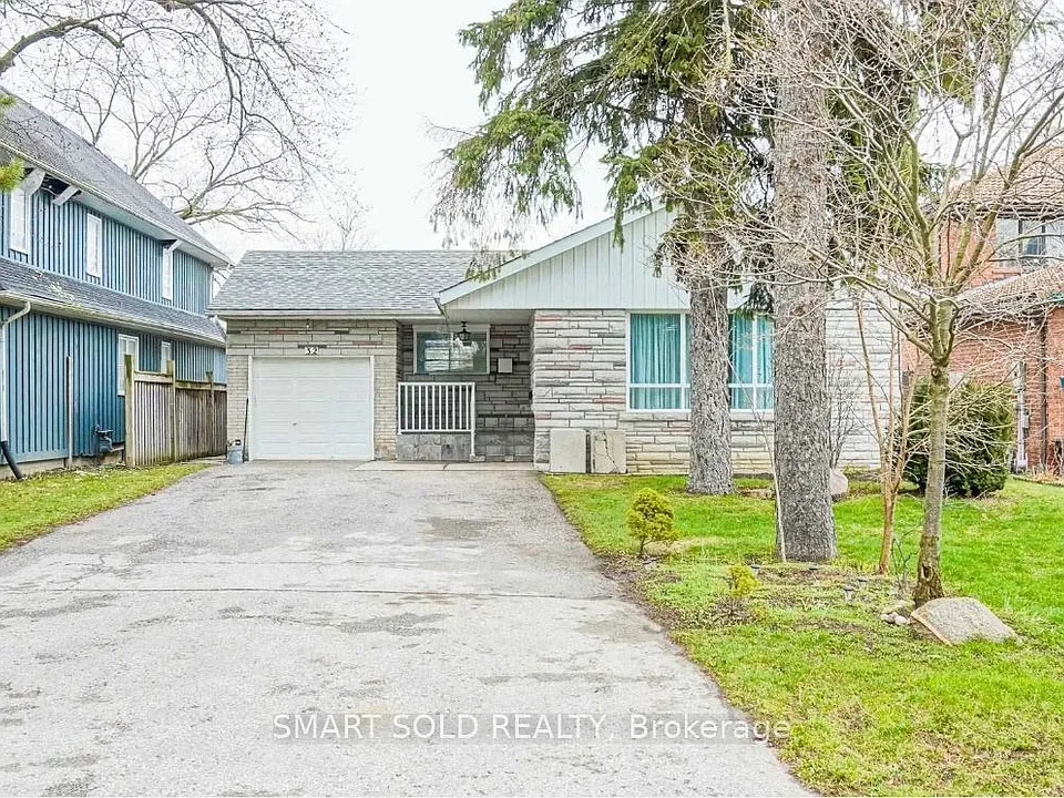 32 East Dr