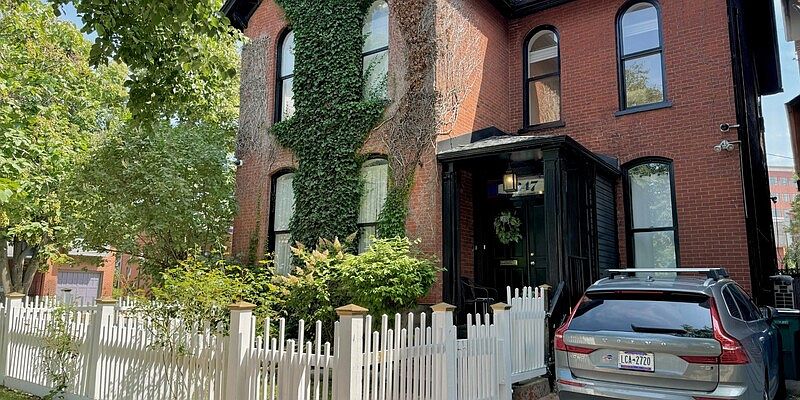 1st image of 247 Georgia St #2