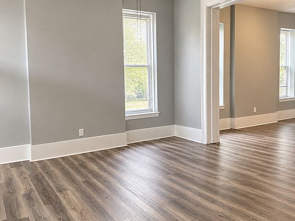 2nd image of 519 S 8th St APT 1