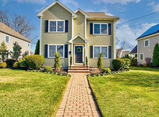 15 Beaver St, Waltham, MA 02453