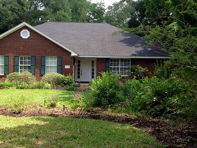126 Sleepy Hollow Dr, Lake Jackson, TX, 77566