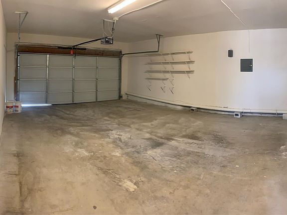 3rd image of 1394 Yucca Dr #D