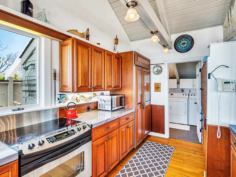 112 Navy Rd — Photo 14