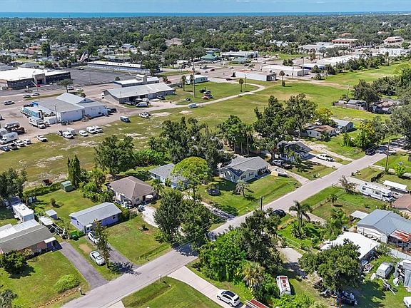 2nd image of 2214 Park Rd