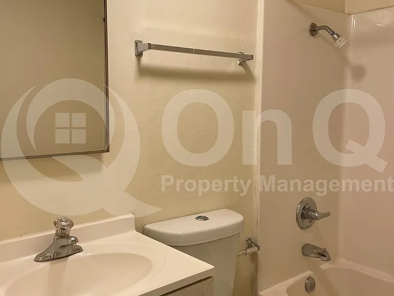 39 W 30th St #C — Photo 13