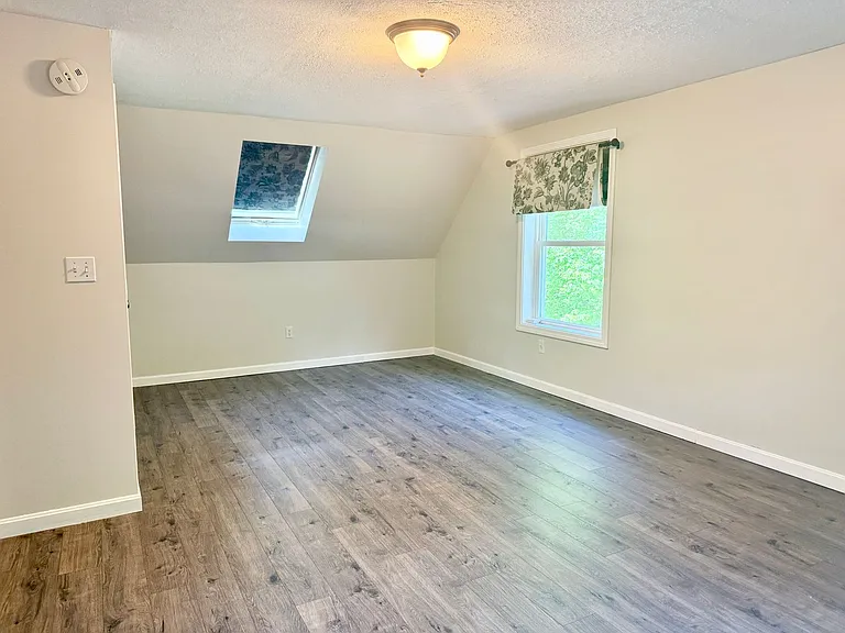 7 Gollums Way — Photo 35