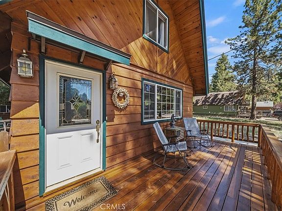 3rd image of 1033 Sierra Ave