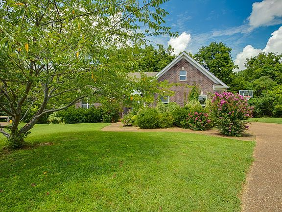 2nd image of 106 Brogan Ct