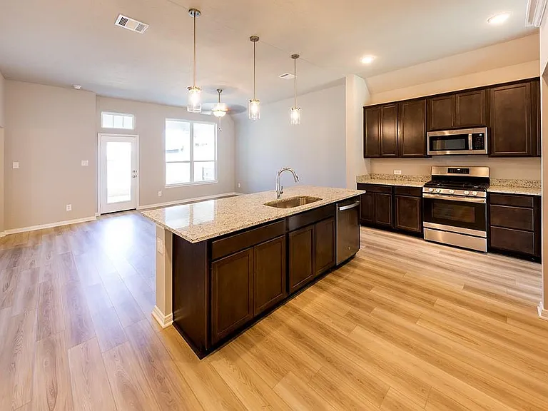 3305 Rolling View Ct — Photo 12
