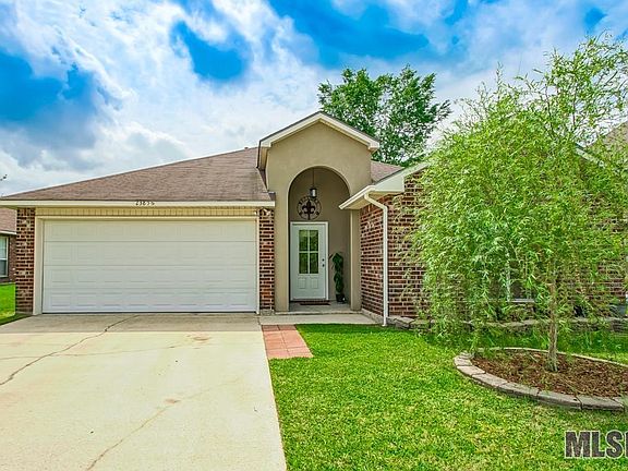 4th image of 23856 Rosemont Dr