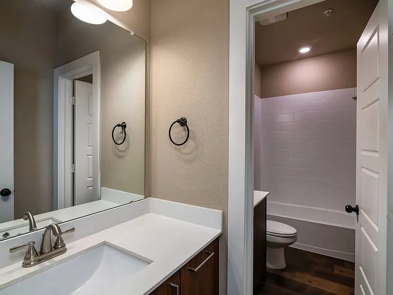 635 Wheatfield Dr — Photo 12