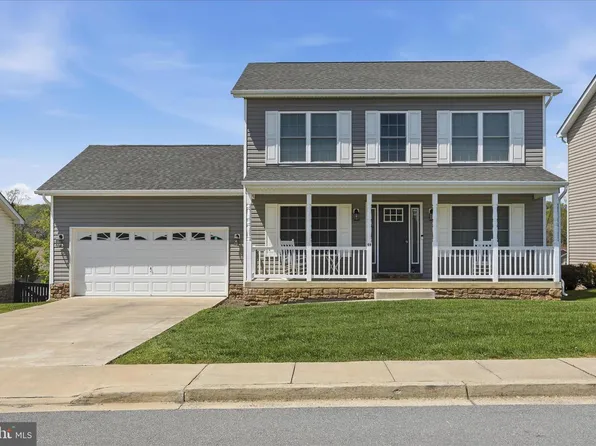 68 Toulouse Ln, Martinsburg, WV 25403