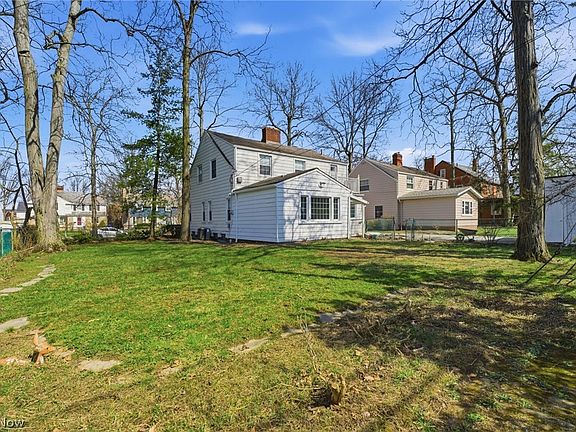 4th image of 4182 Silsby Rd