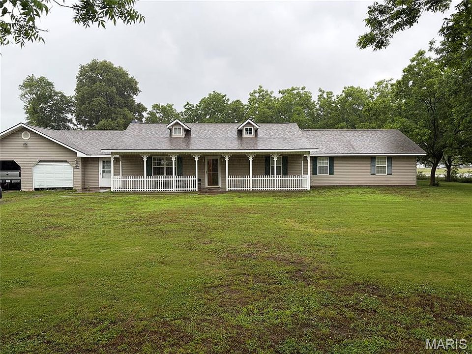 1st image of 163 Cotton Belt Dr