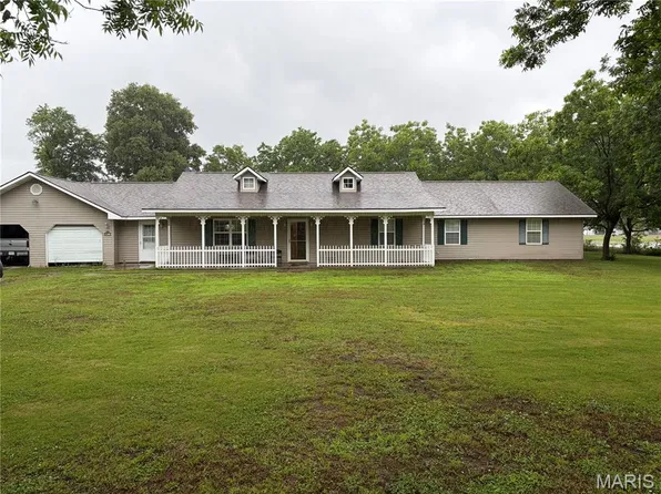 163 Cotton Belt Dr, Lilbourn, MO 63862