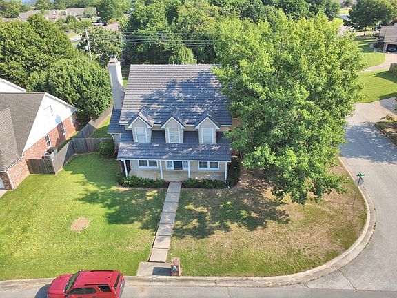 3rd image of 5117 E 77th St