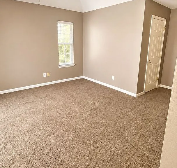 802 E Catalina Cir — Photo 11