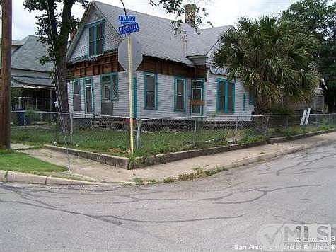 2nd image of 2103 W Houston St