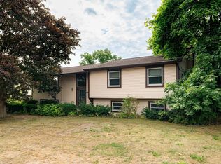 909 E Court St, Viroqua, WI 54665