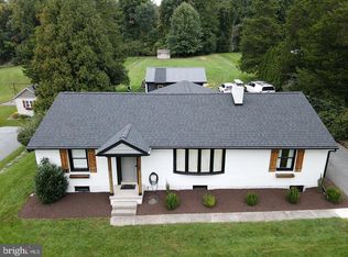 1185 Swamp Bridge Rd, Denver, PA 17517