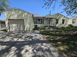 2419 Grand Island Ave, Grand Island, NE 68803