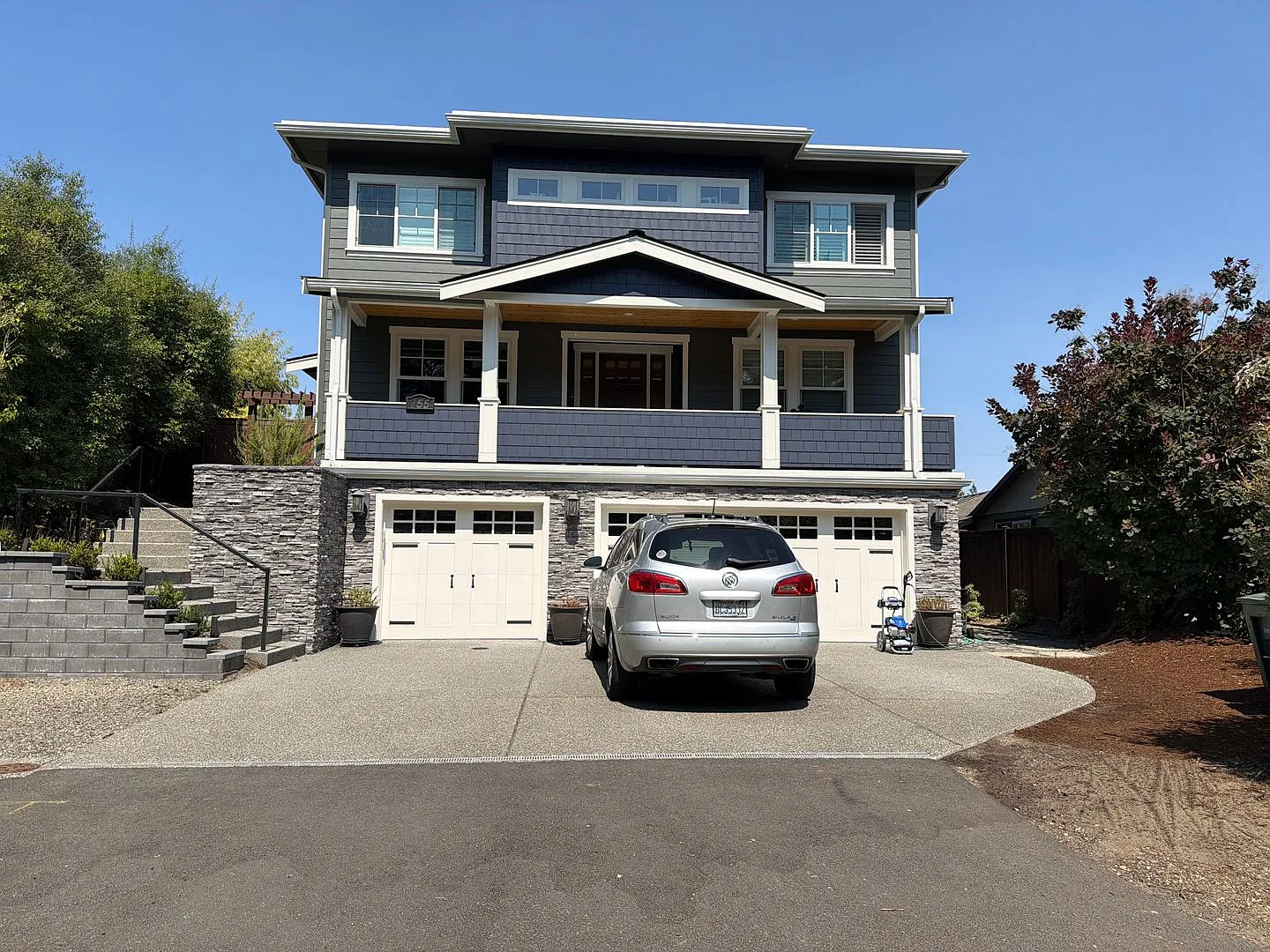 New Construction in Edmonds Bowl! — Photo 1
