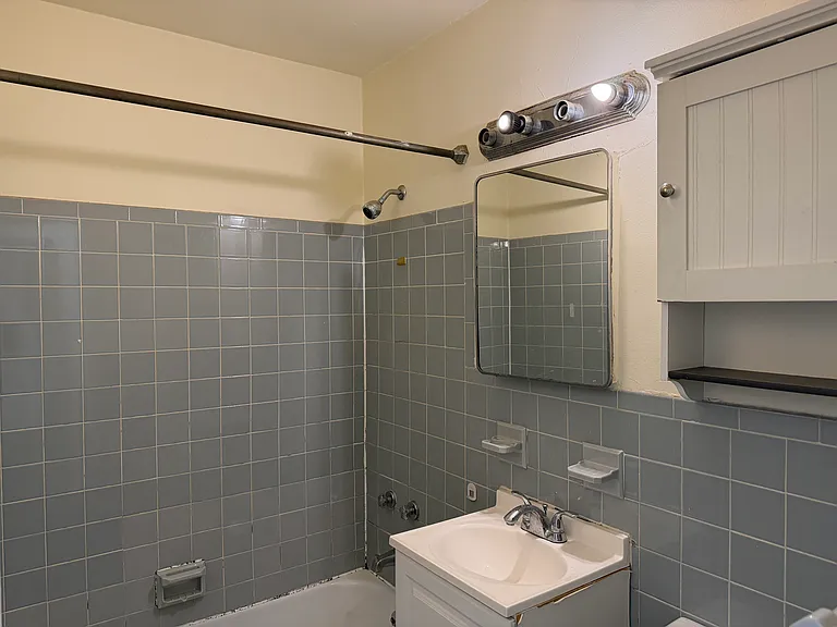 225 Saint Pauls Ave #17L — Photo 21