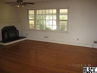 5th image of 338 Eastover Cir NE