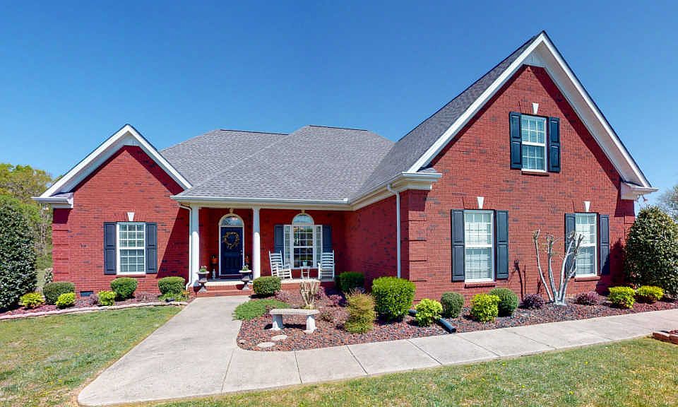 1st image of 117 Aubry Ct