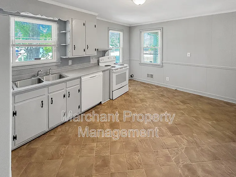 14 Garren Dr — Photo 8