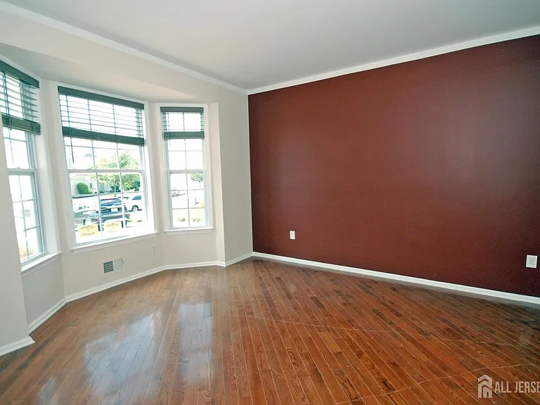 41 Fritz Dr — Photo 8