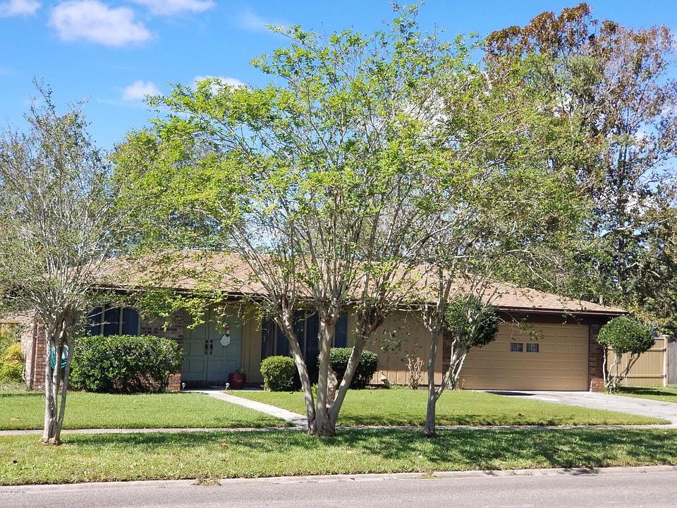 1st image of 214 Debarry Ave