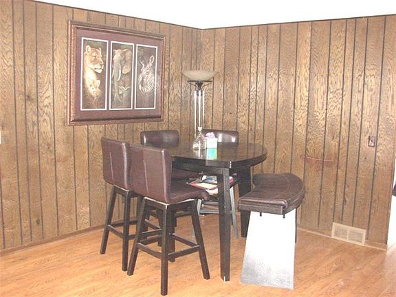 4th image of 3412 Cavendish Dr